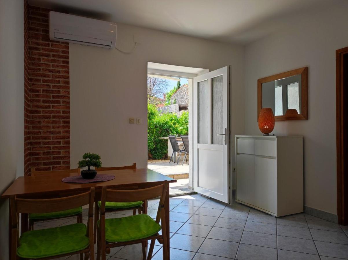Apartment Rose Krk Town Exterior photo