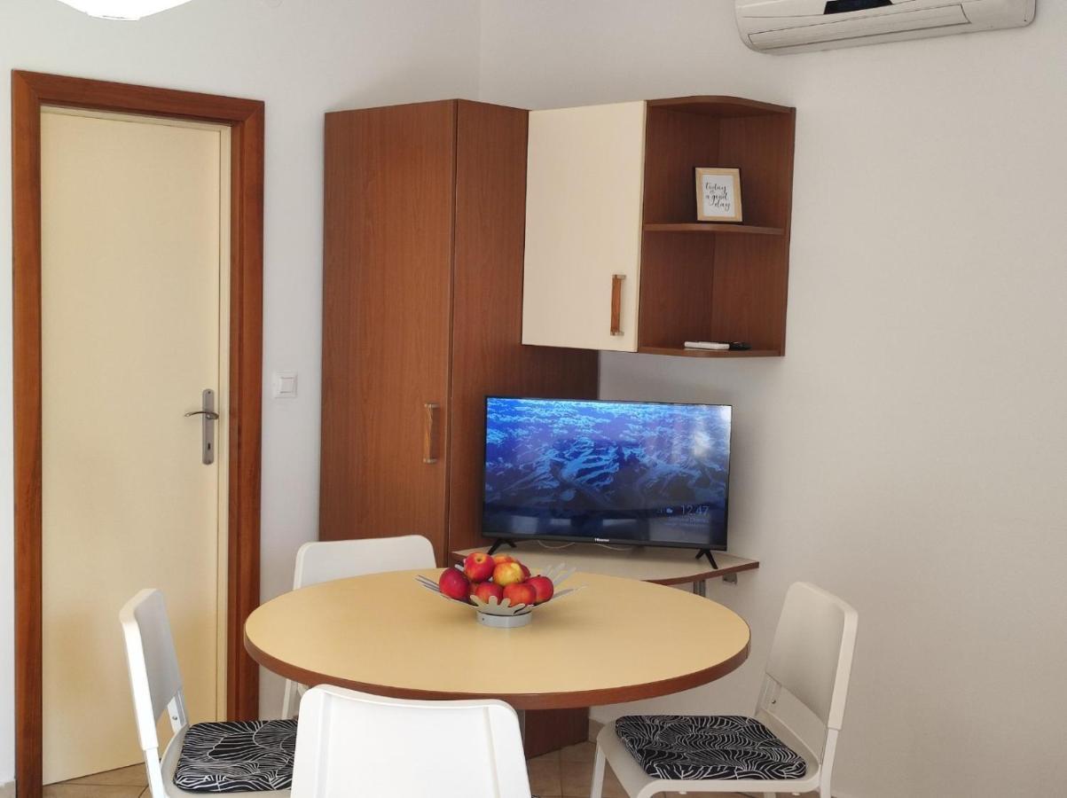 Apartment Rose Krk Town Exterior photo