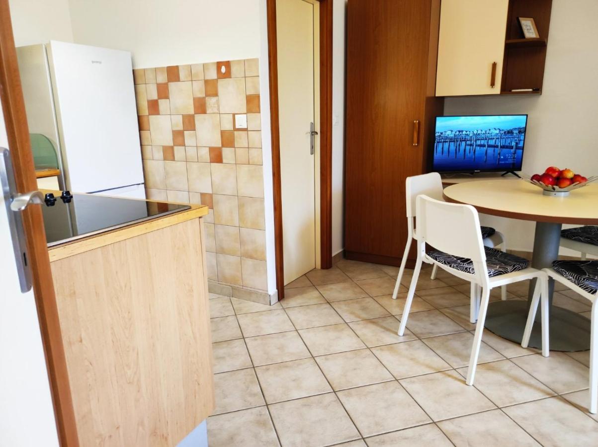 Apartment Rose Krk Town Exterior photo