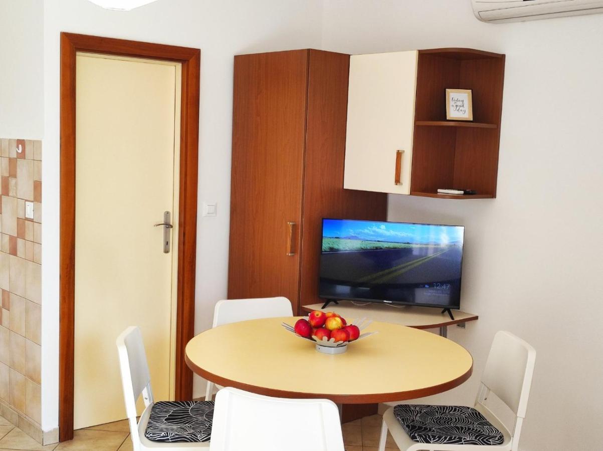Apartment Rose Krk Town Exterior photo