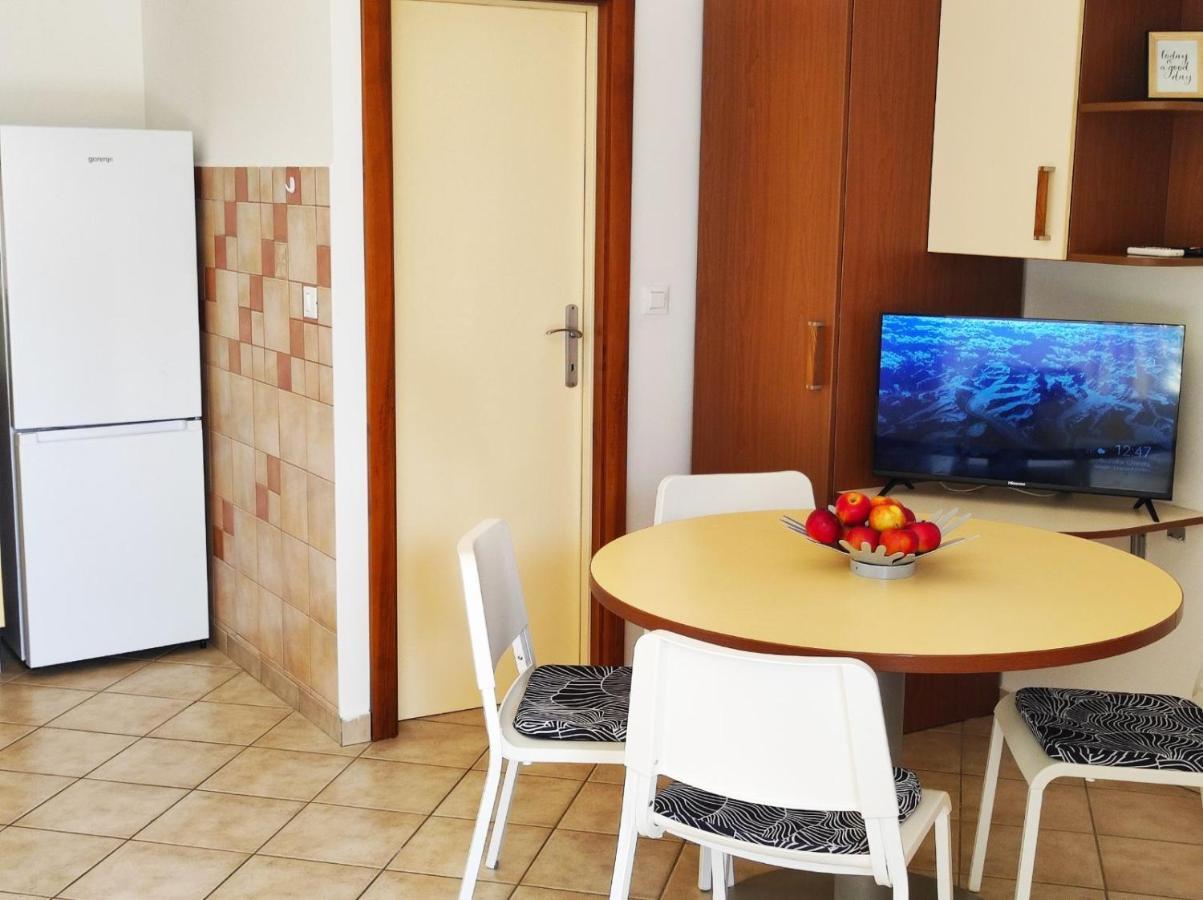 Apartment Rose Krk Town Exterior photo